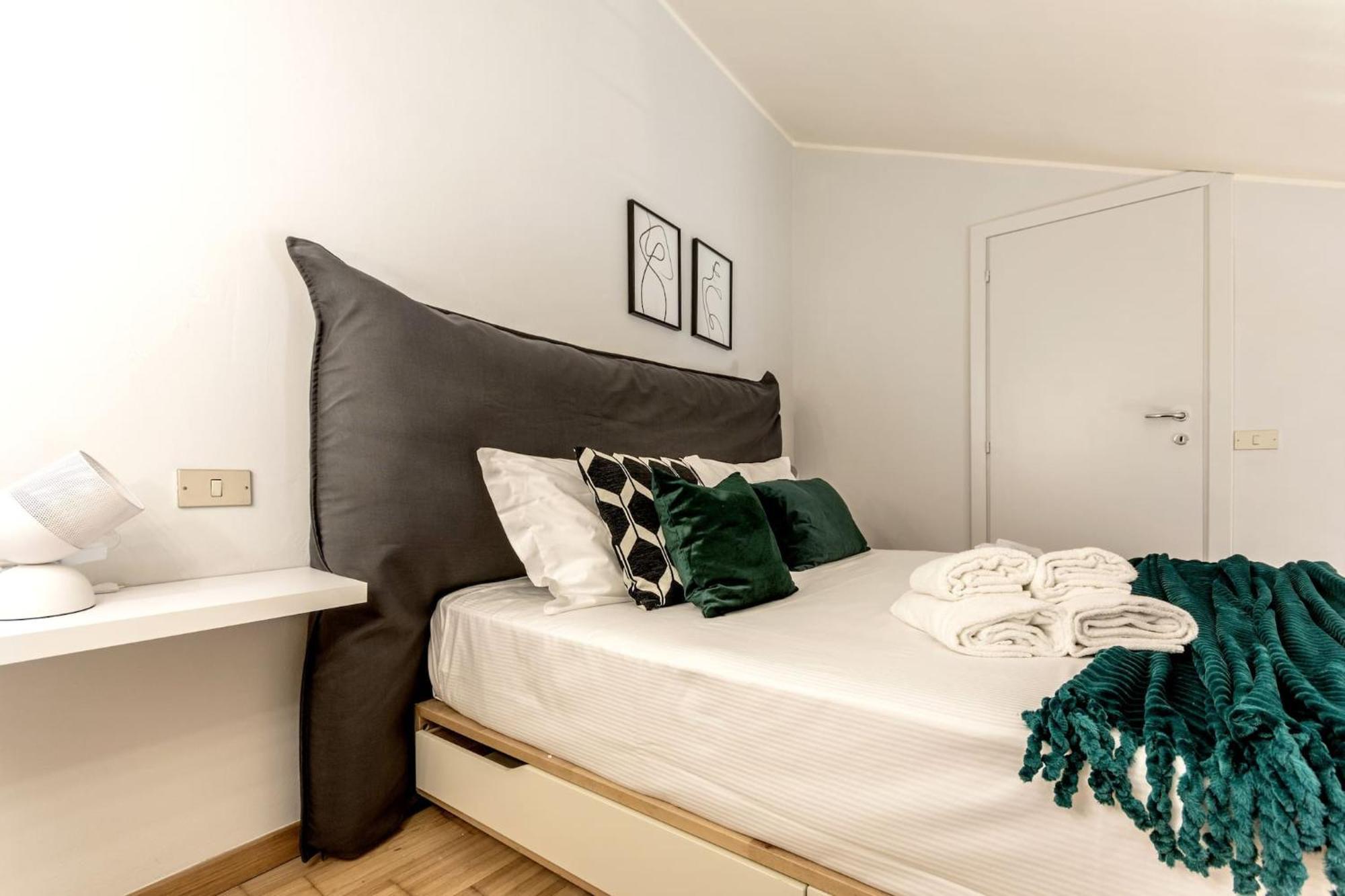 Lovely Apartments In The Hearth Of Brera By Rentopolis Milano Eksteriør billede